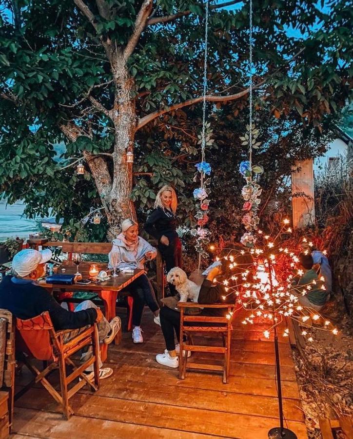 Cece'S Home Mavrovo Bagian luar foto