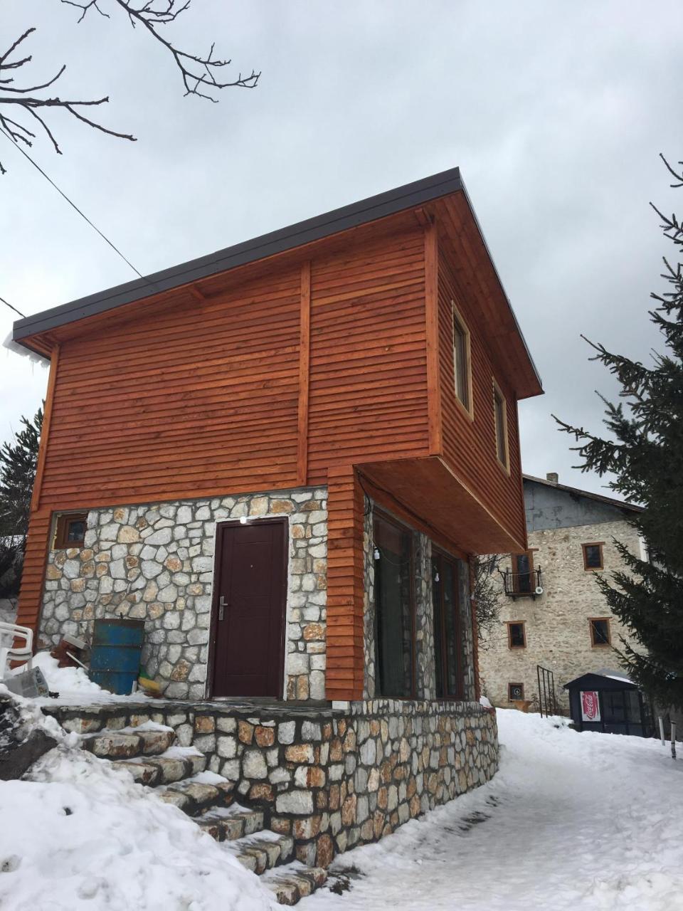 Cece'S Home Mavrovo Bagian luar foto